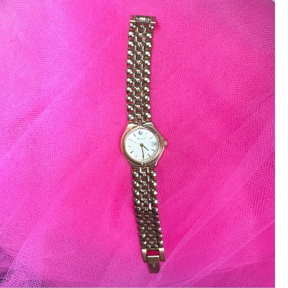 Vintage Bulova Women's Quartz Diamond Accent Gold Tone Ladies Analog Watch - Picture 11 of 15